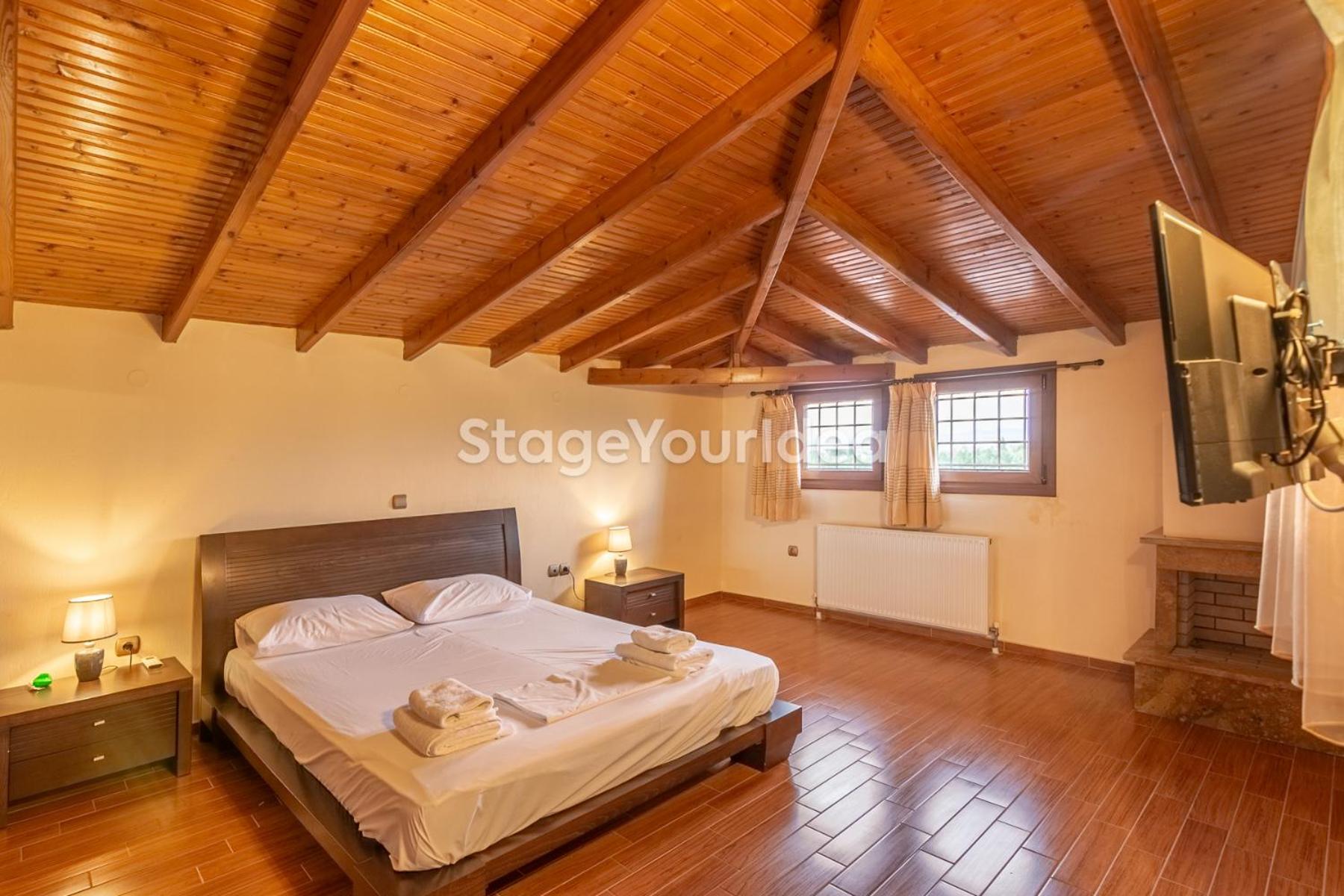 Luxury Appartment, Only 7 Minutes From Thessaloniki Airport And 15 Minutes From City Center ,For 8-23 People Also For Gatherings And Parties Neon Rysion Exteriör bild