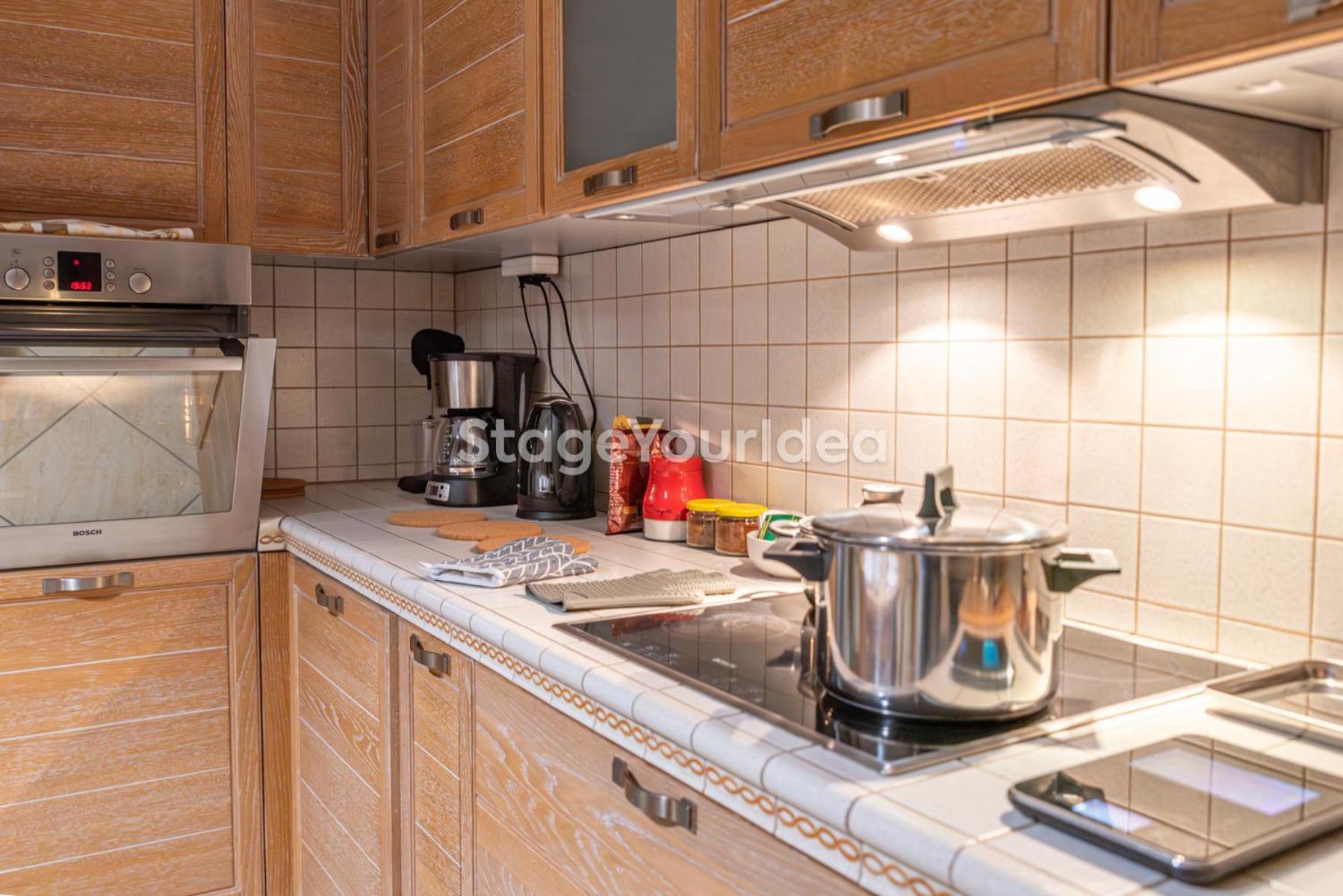 Luxury Appartment, Only 7 Minutes From Thessaloniki Airport And 15 Minutes From City Center ,For 8-23 People Also For Gatherings And Parties Neon Rysion Exteriör bild