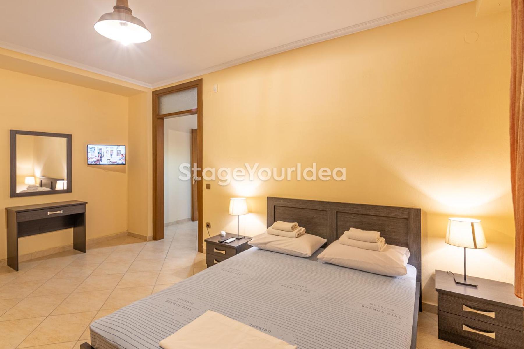Luxury Appartment, Only 7 Minutes From Thessaloniki Airport And 15 Minutes From City Center ,For 8-23 People Also For Gatherings And Parties Neon Rysion Exteriör bild
