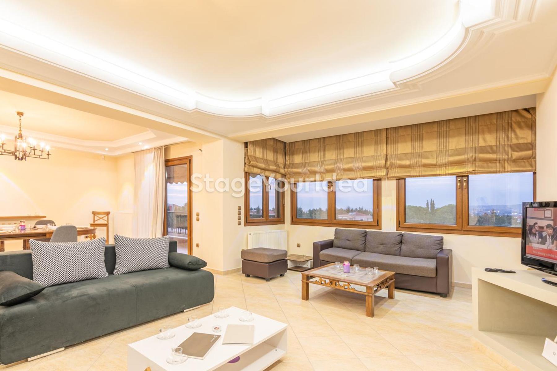 Luxury Appartment, Only 7 Minutes From Thessaloniki Airport And 15 Minutes From City Center ,For 8-23 People Also For Gatherings And Parties Neon Rysion Exteriör bild